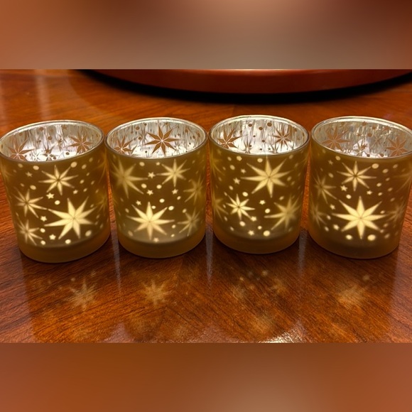 Yankee Candle Other - Yankee candle votive candle holders holiday set of 4